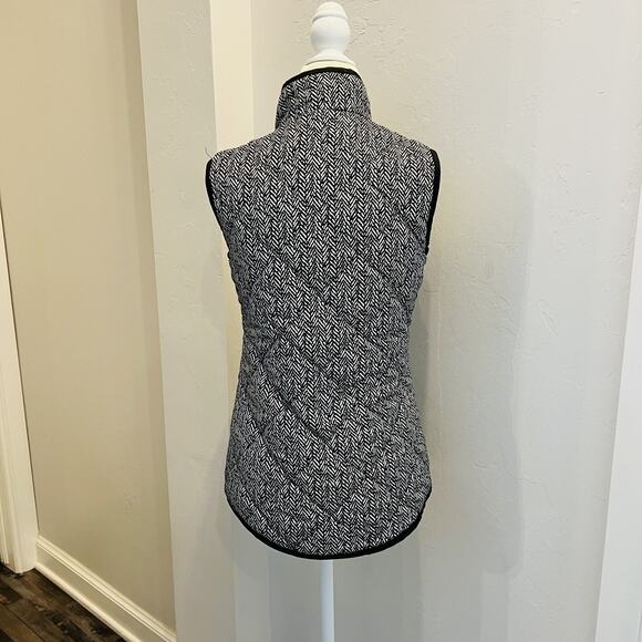 Oklahoma State Cowboys Vest Womens S Black Full Zip Quilted Sleeveless NCAA OSU. - Picture 3 of 5